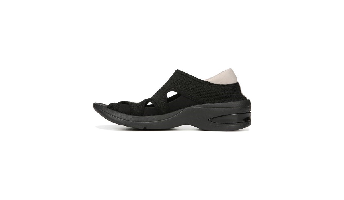 bzees resort wedge