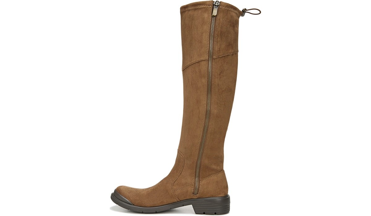 bzees boomerang boot