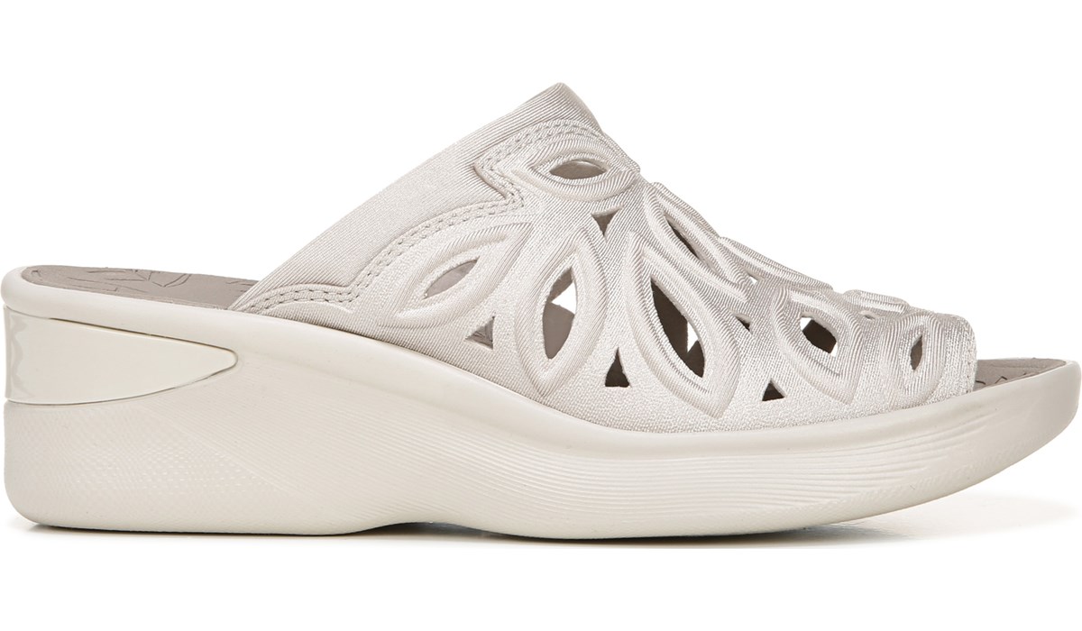 bzees susie wedge sandal